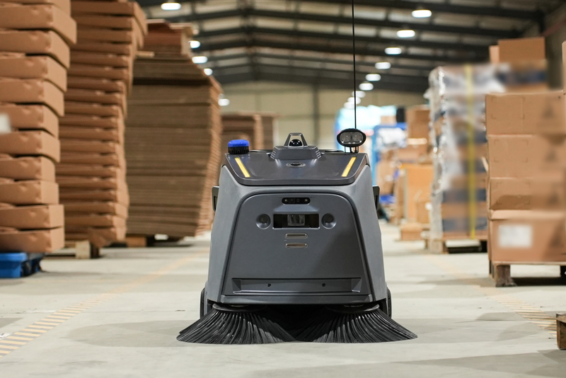 Robot Gausium Beetle tối ưu công tác vệ sinh tại khu vực logistics, góp phần nâng cao hiệu quả vận hành mỗi ngày