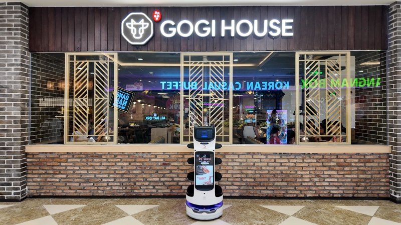 BellaBot Pro phục vụ tại nhà hàng Gogi House 
