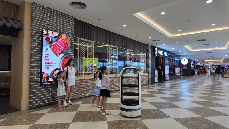 BellaBot Pro phục vụ tại nhà hàng Gogi House 