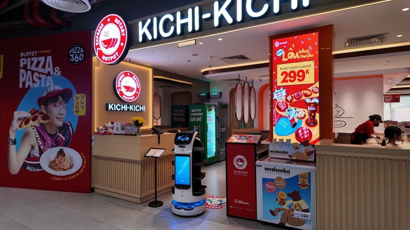BellaBot Pro phục vụ tại nhà hàng Kichi-Kichi 