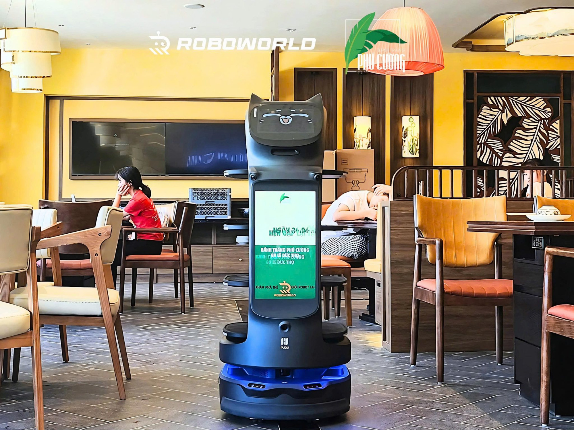 Robot AI điều hướng tự động, nâng trải nghiệm dịch vụ tại nhà hàng, khách sạn và tòa nhà