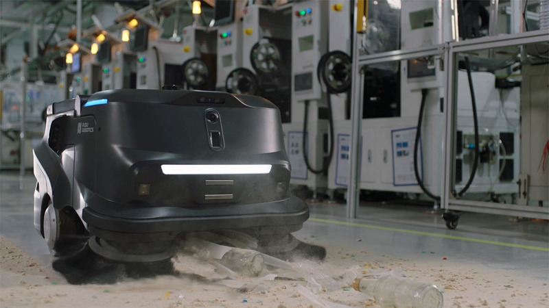 Robot vệ sinh công nghiệp đang được đưa vào bài toán tối ưu vận hành tại các nhà máy 