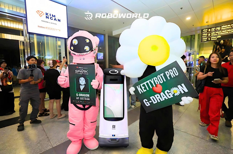 Robot KettyBot Pro của ROBOWORLD đảm nhiệm vai trò lễ tân dẫn đường tại G-DRAGON 2025 WORLD TOUR