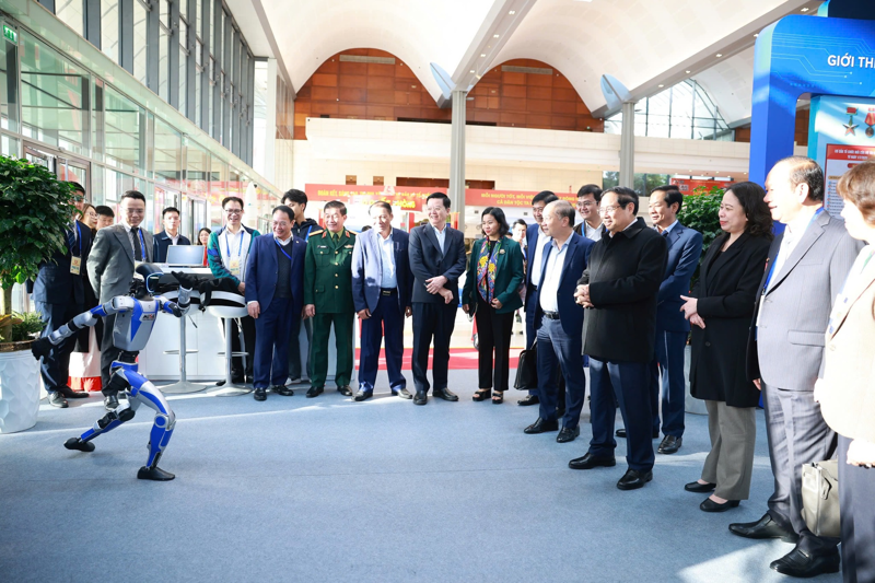 Robot MISA gây ấn tượng với màn trình diễn võ thuật cổ truyền