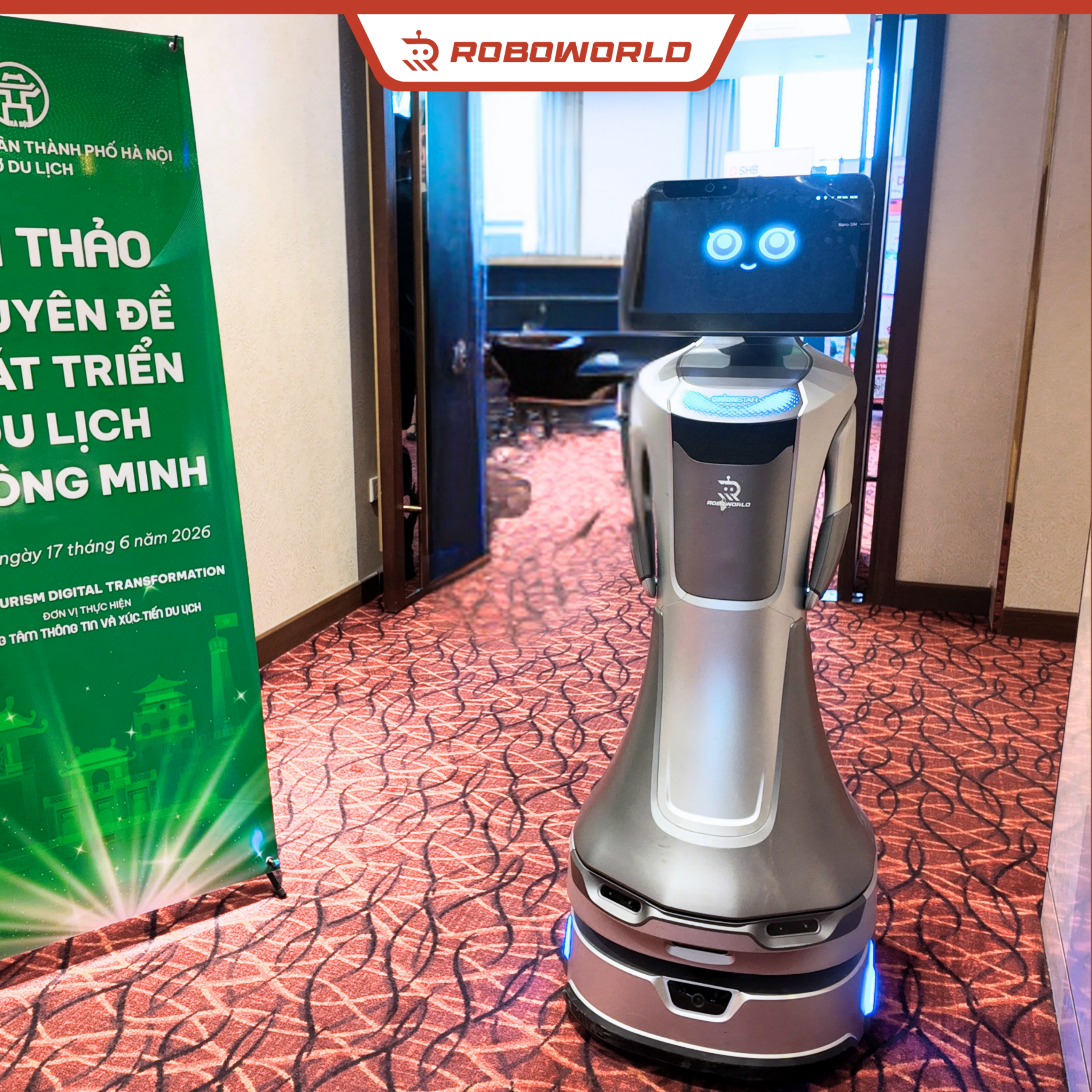 Robot lễ tân GreetingBot Nova đón tiếp và dẫn đường tại trung tâm thương mại