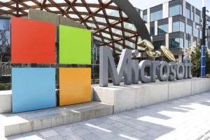 Trụ sở Microsoft, biểu tượng cho xu hướng tinh gọn nhân sự và đầu tư vào AI