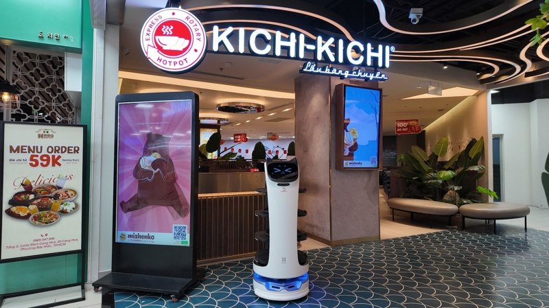 Pudu BellaBot phục vụ nhà hàng Kichi - Kichi