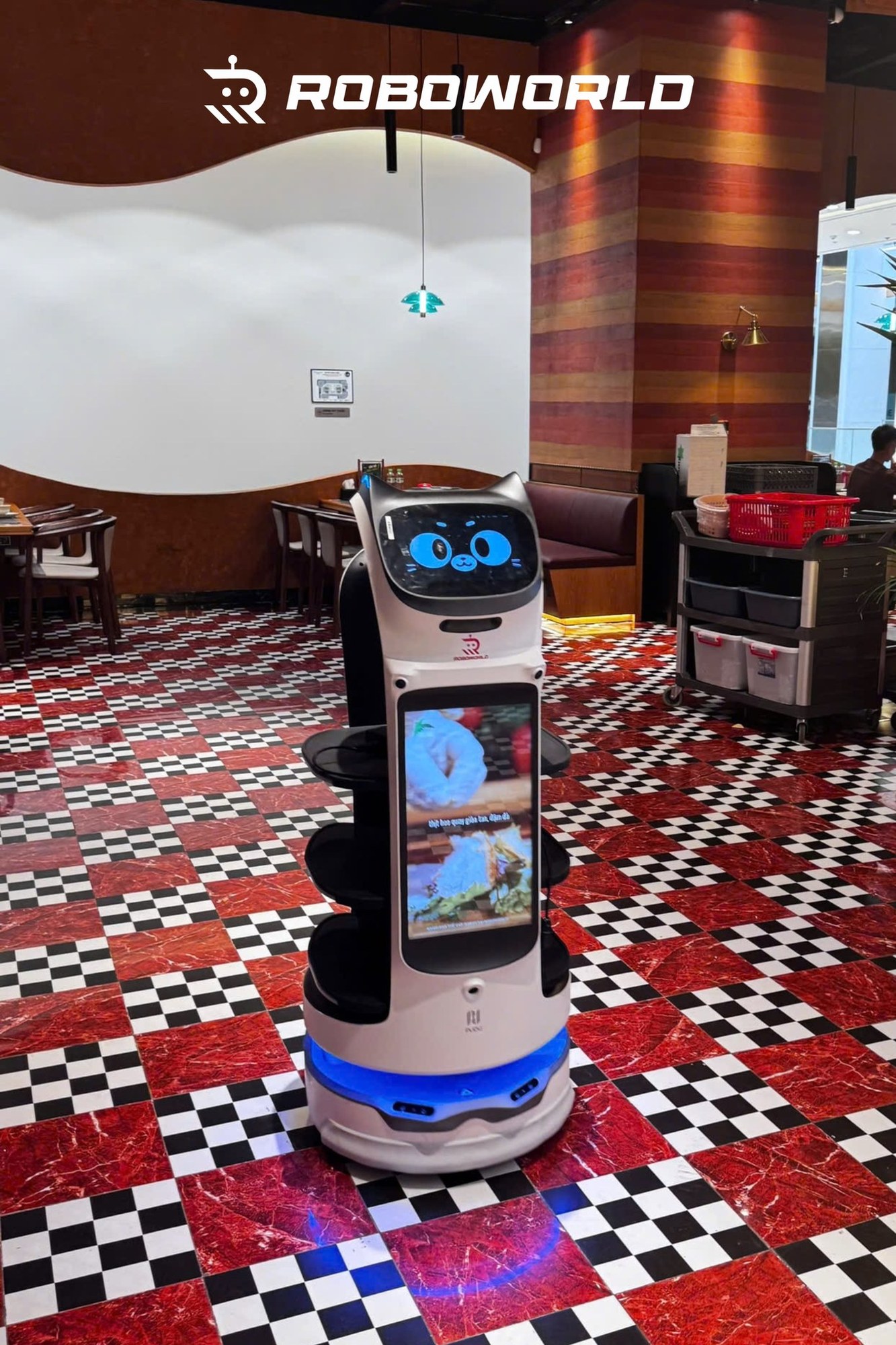Robot phục vụ BellaBot Pro sẵn sàng vận hành tại chi nhánh nhà hàng mới